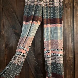 Robert Louis Black and Pink Patterned pants
Comfortable pants